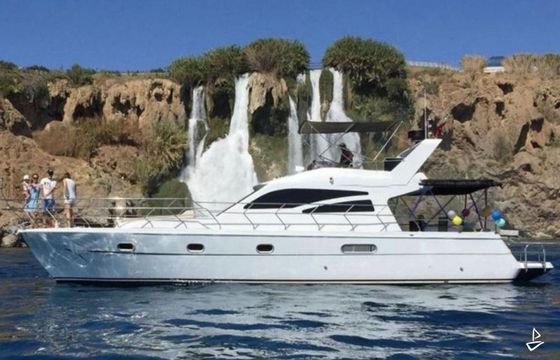 Custom Made Motoryacht