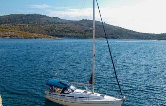 Bavaria 32