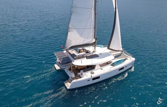 Lagoon 42