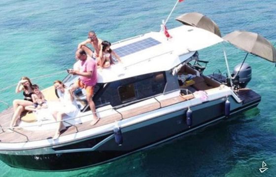 Custom Made Motoryacht