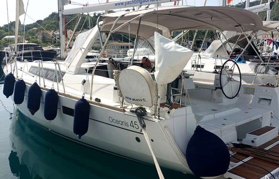 Beneteau Oceanis 45