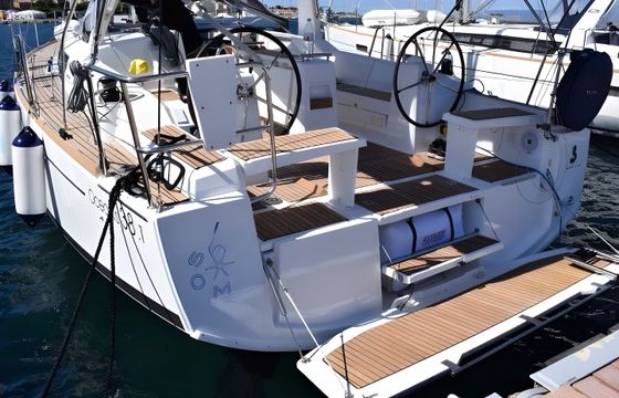 Beneteau Oceanis 38