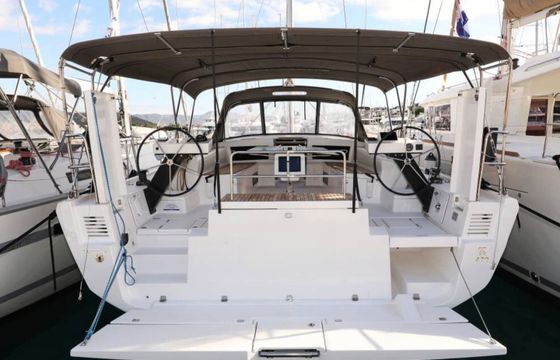 Dufour 470