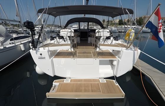 Hanse 508