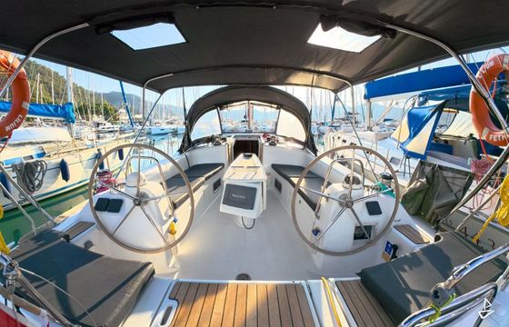 Beneteau 43