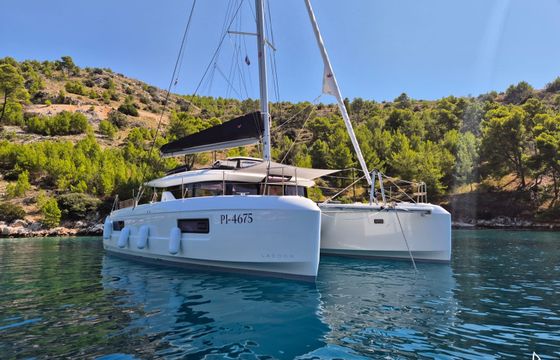 Lagoon 43