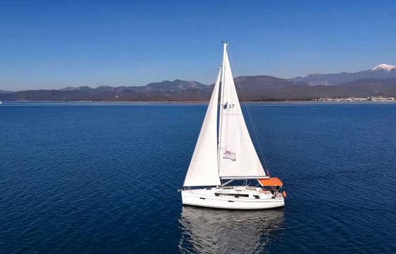 Bavaria 37 Cruiser