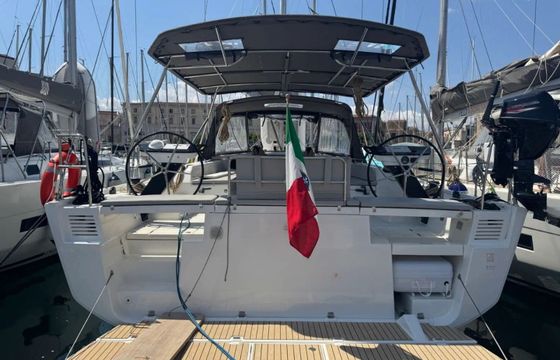 Dufour 530
