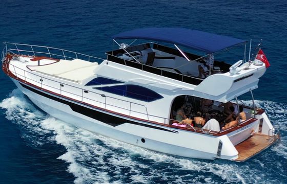 Custom Made Motoryacht