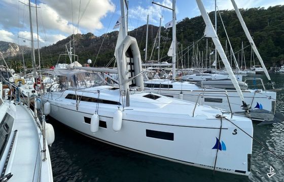 Beneteau Oceanis 34.1