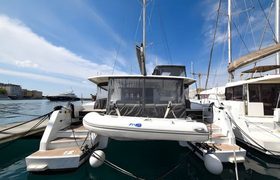 Fountaine Pajot Astrea 42
