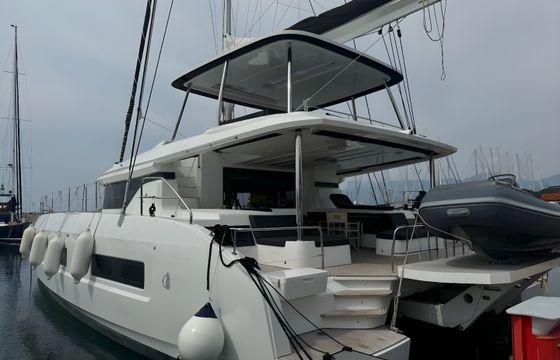 Lagoon 55