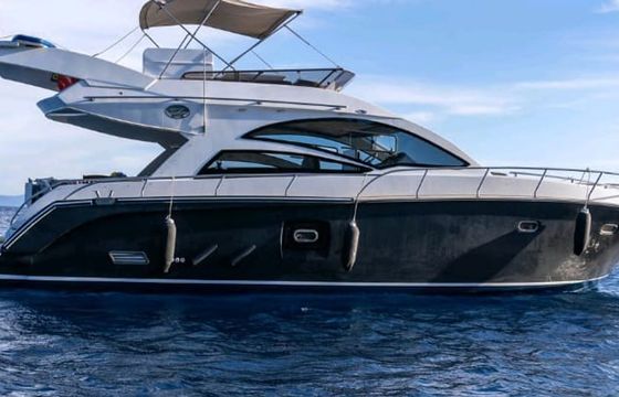 Azimut 46