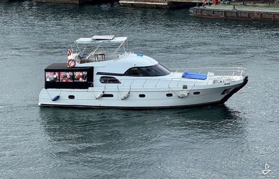 Custom Made Motoryacht