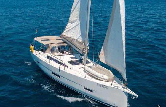 Dufour 430