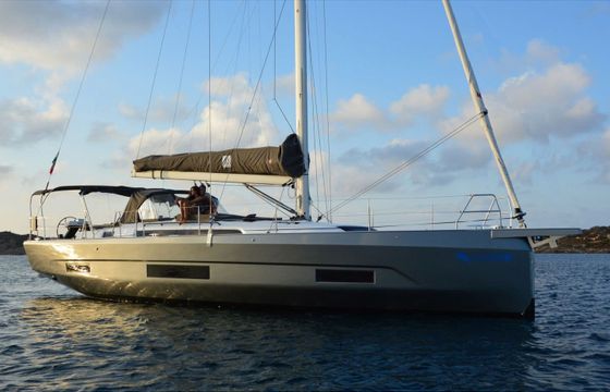 Dufour 470 Owner's version