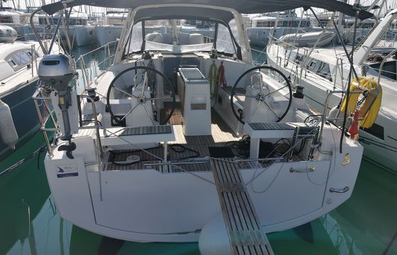 Beneteau Oceanis 35