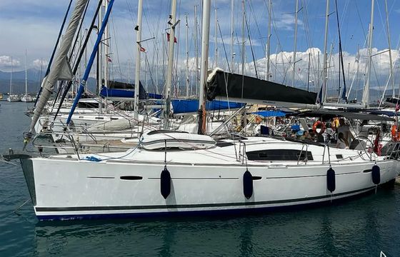 Beneteau 43