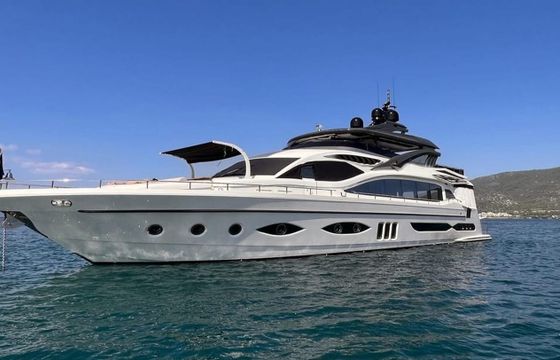 Custom Made Motoryacht