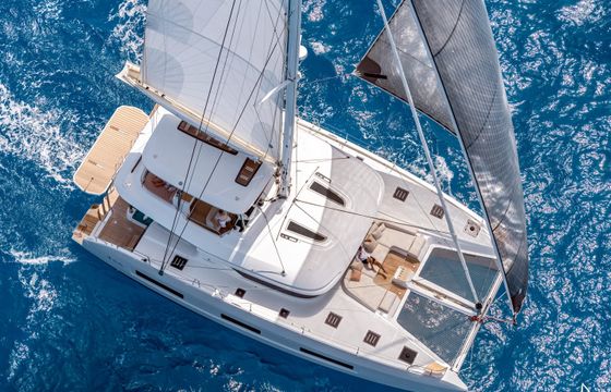Lagoon 55