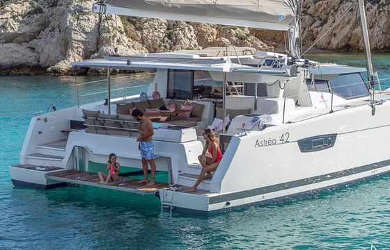 Fountaine Pajot Astrea 42