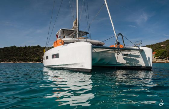 Lagoon 55