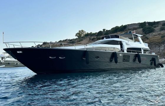 Custom Made Motoryacht