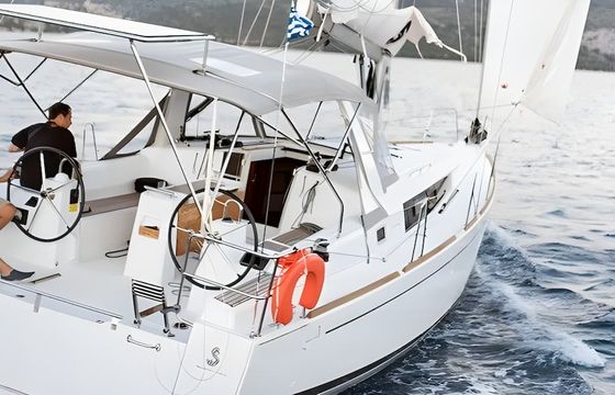 Beneteau Oceanis 38.1