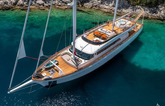 Custom Made Motoryacht