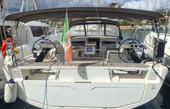 Dufour 470
