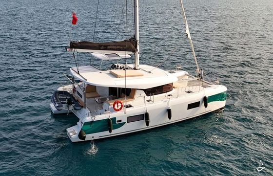Lagoon 42
