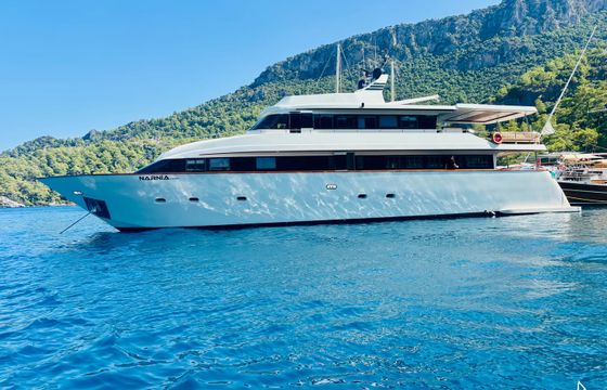 Custom Made Motoryacht