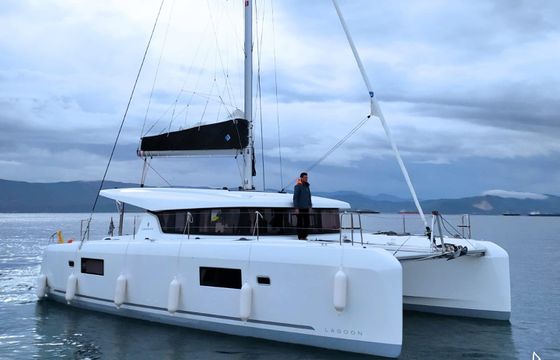 Lagoon 42