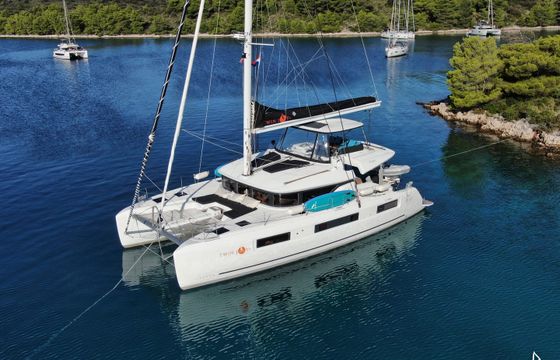 Lagoon 51