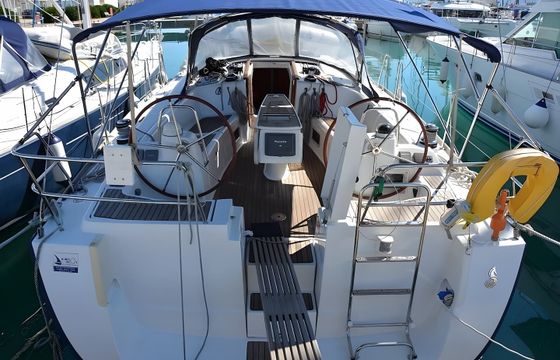 Beneteau Oceanis 43
