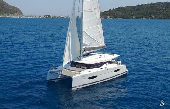 Fountaine Pajot Isla 40