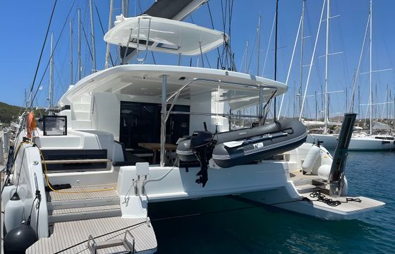 Lagoon 51
