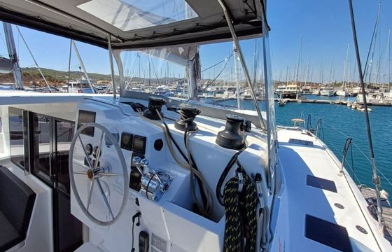 Fountaine Pajot Isla 40