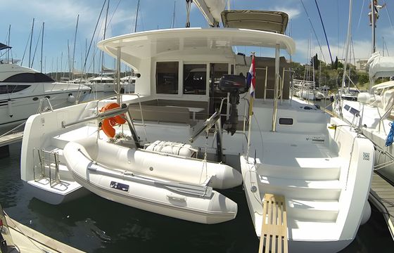 Lagoon 39