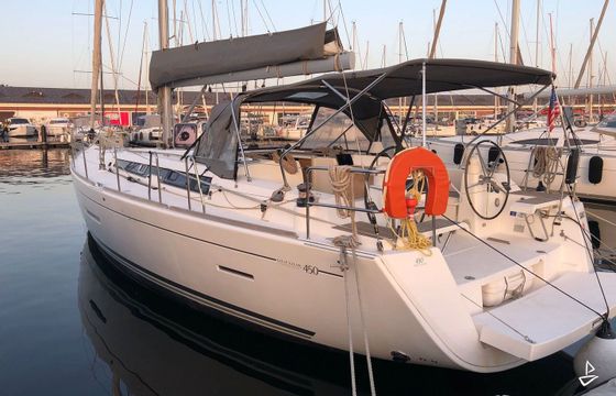 Dufour 450