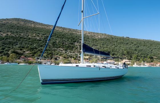 Beneteau 43