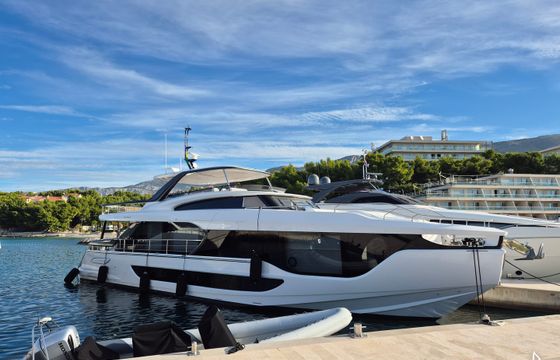 Azimut Grande 26M