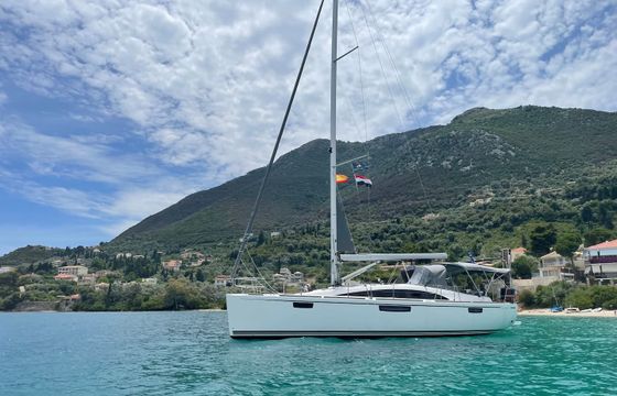 Bavaria Vision 42 Owner Version