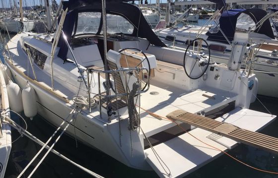 Dufour 382