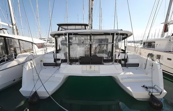 Lagoon 42