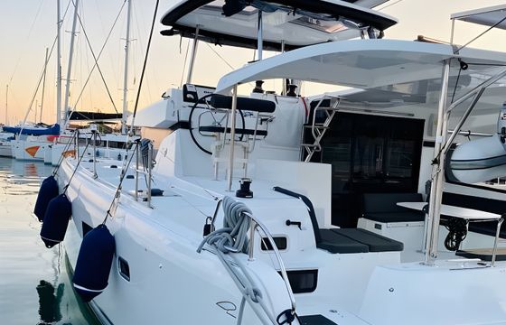 Lagoon 42