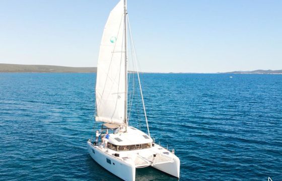 Lagoon 39