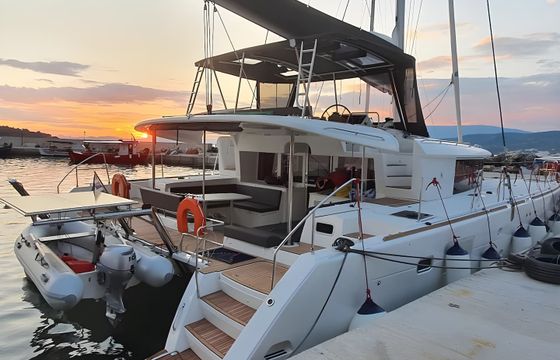 Lagoon 450F