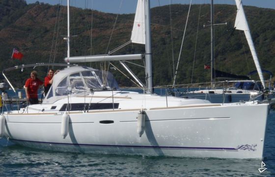 Beneteau Oceanis 37