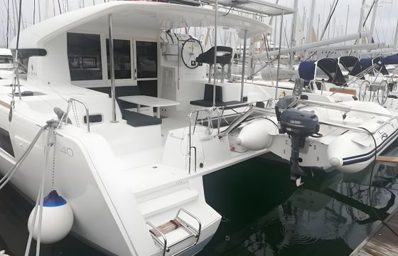 Lagoon 40
